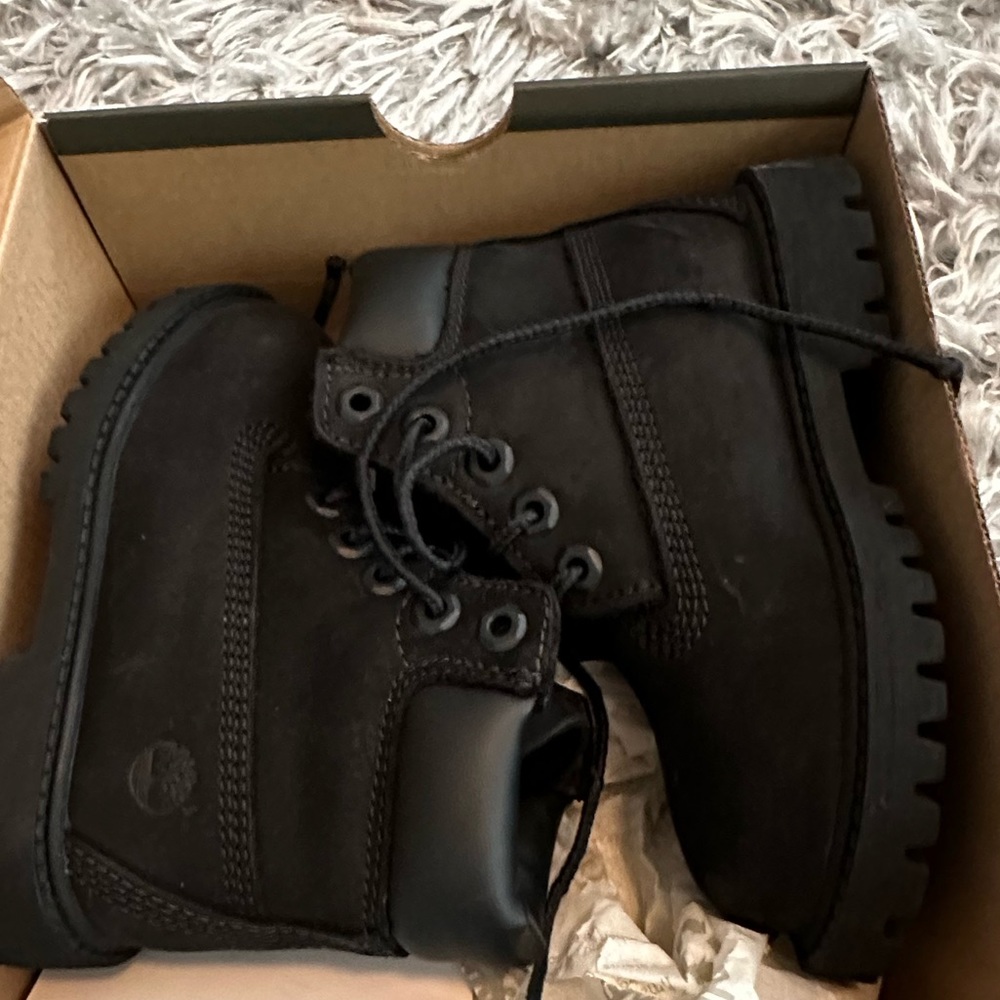 Timberland toddler boots black New 6 INCH